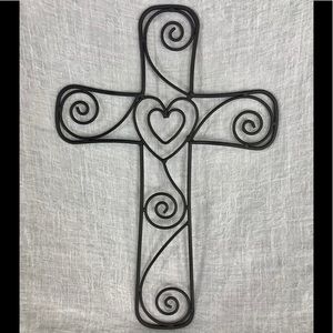 Metal Cross Wall Art with Heart in Center